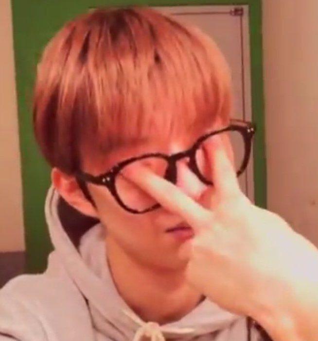 no context changmin tweet media