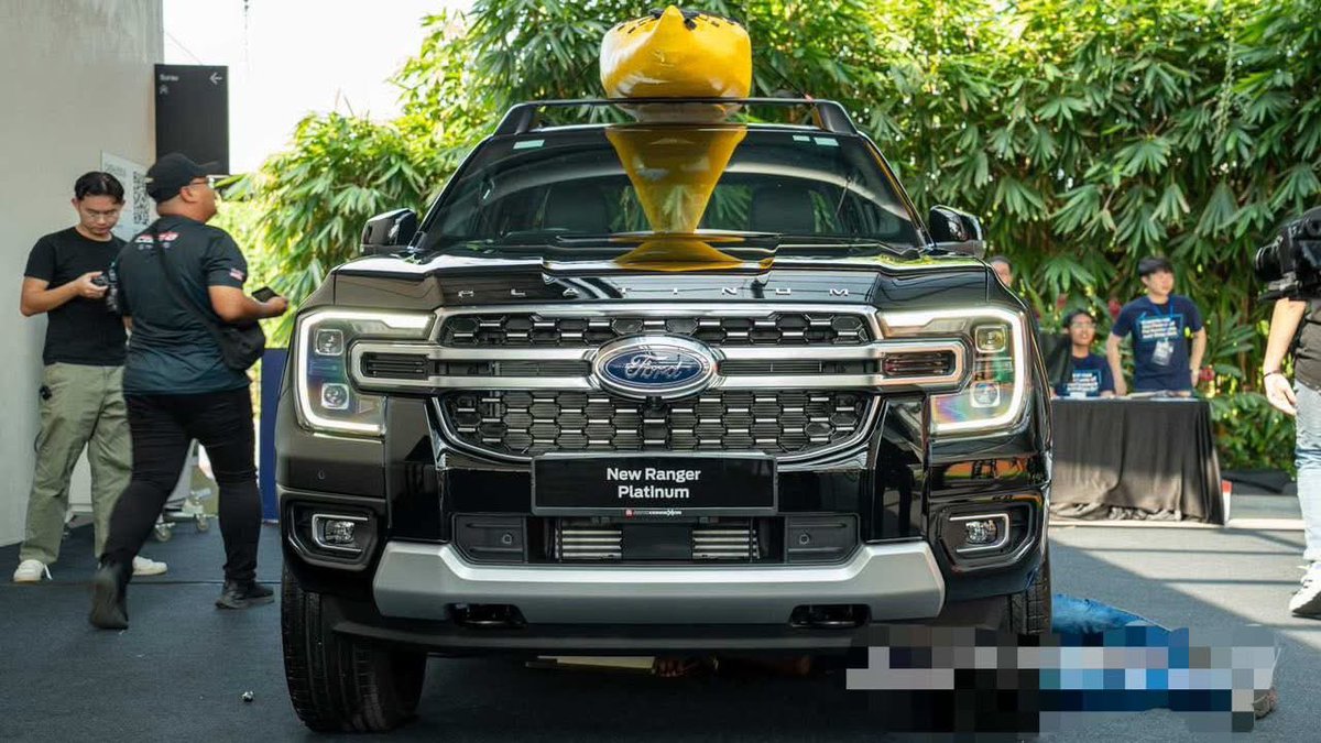 sandra bullock fanpage tweet media