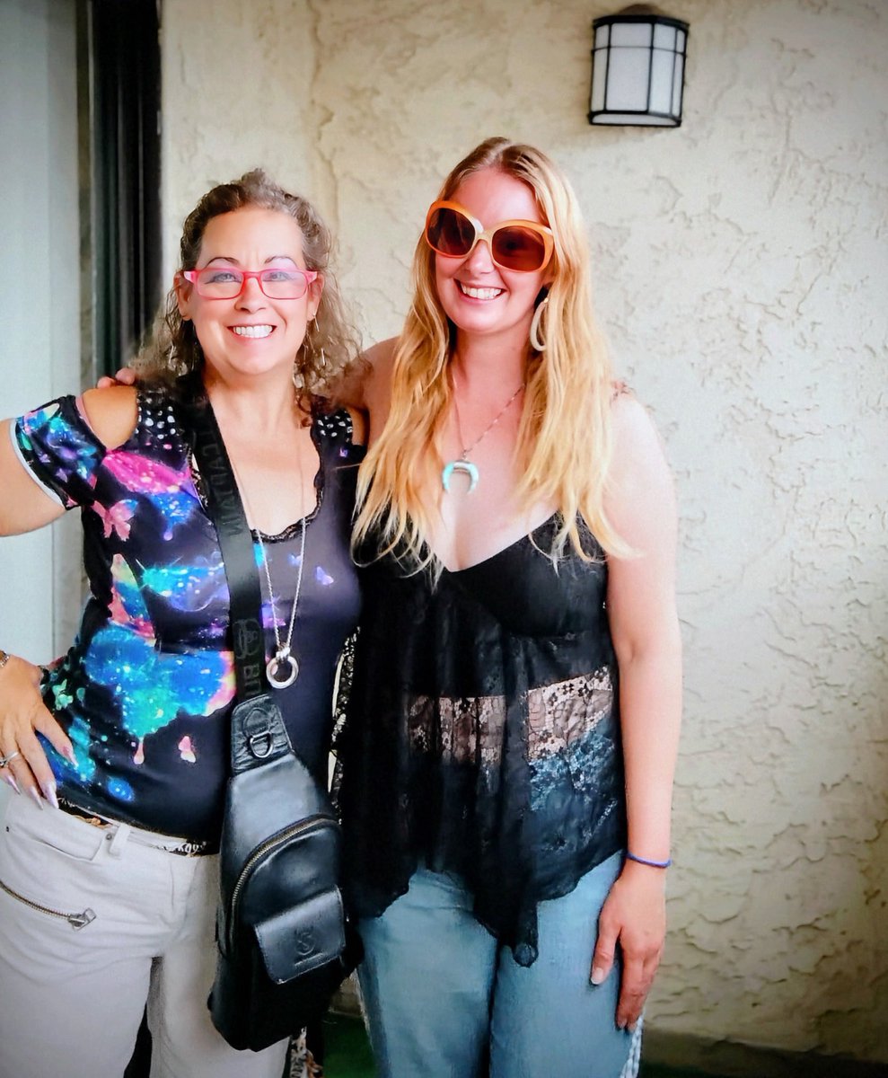 Grace Robison 👑 tweet media