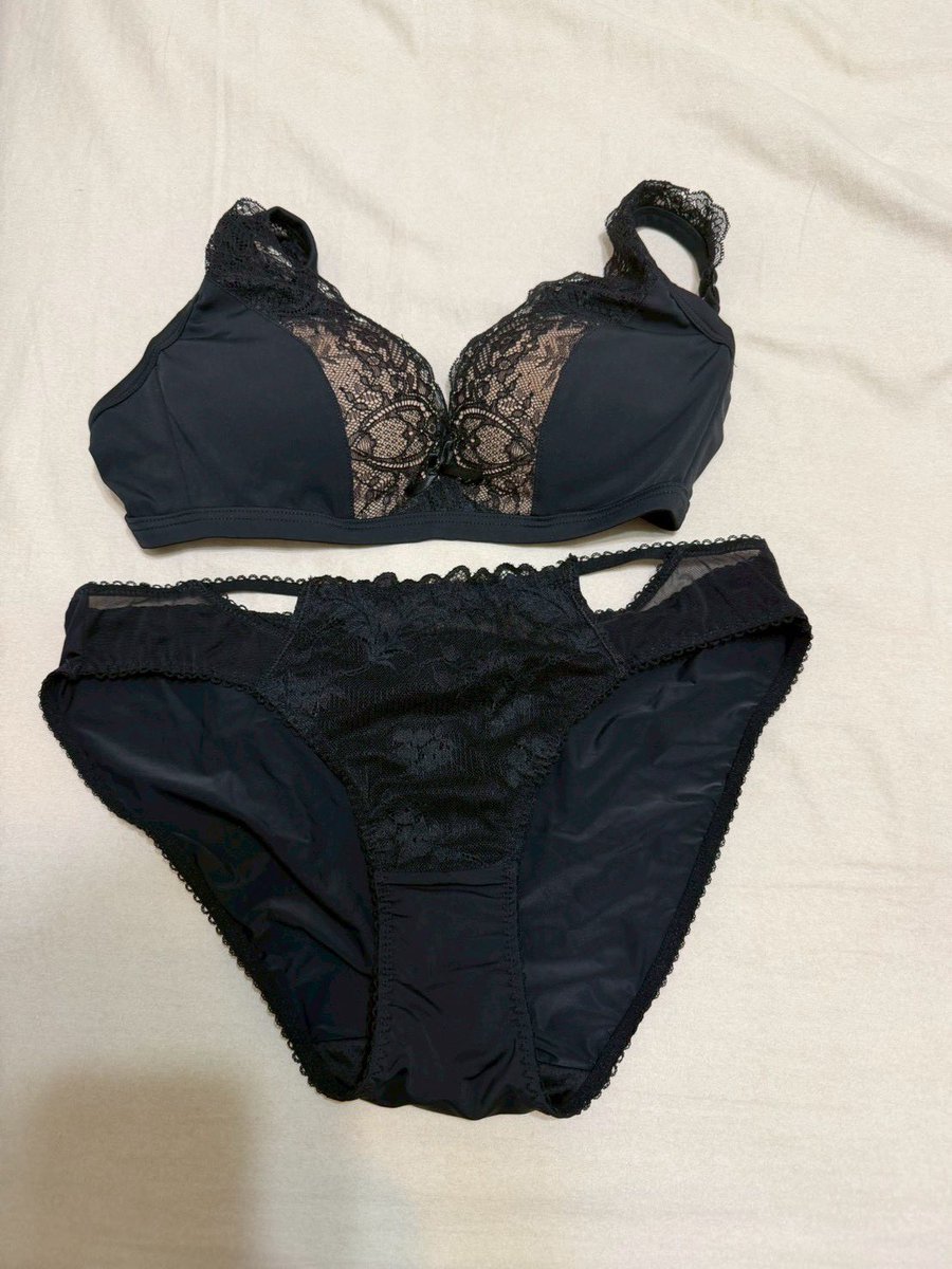 Cherryray tweet media