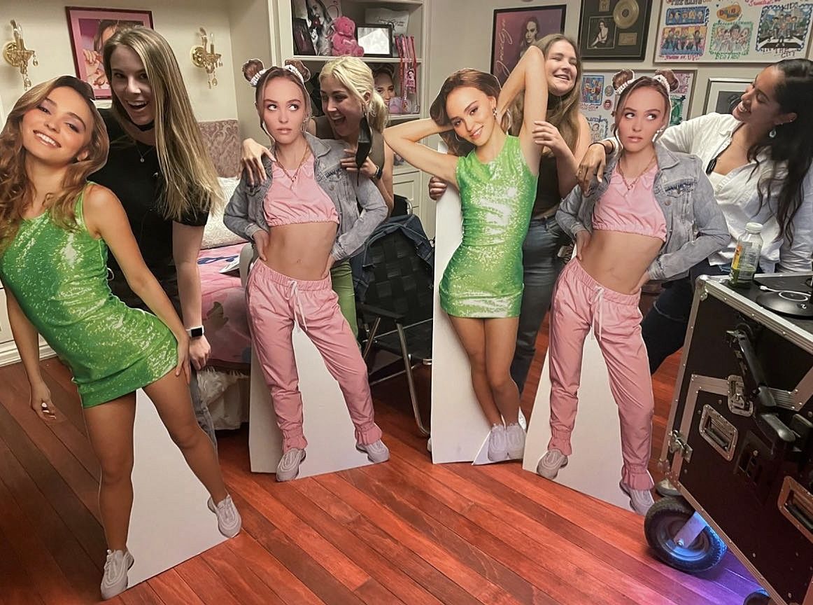 QUEENP0P's tweet photo. ☆ Britney Spears inspiration for "The idol" before it was changed https://t.co/QZM4cjfROZ