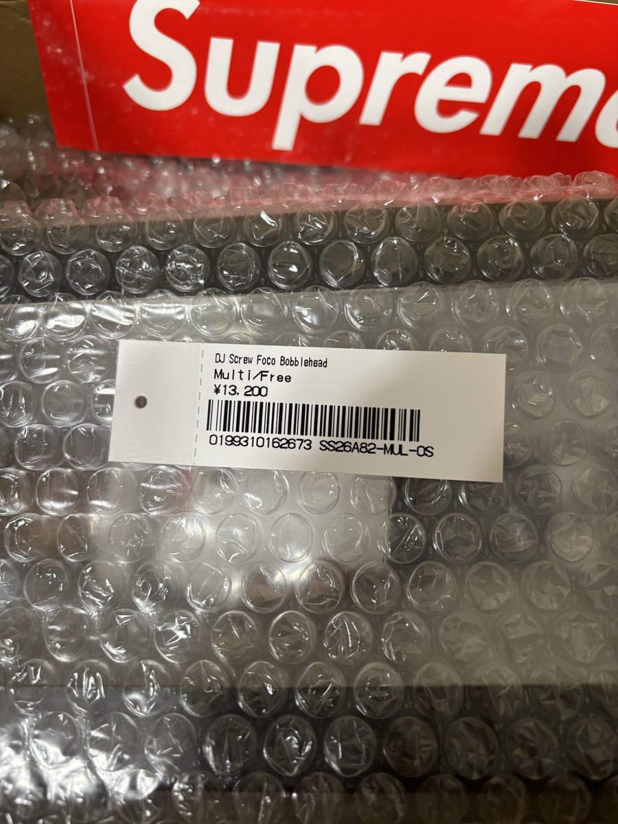 こーたろ tweet media