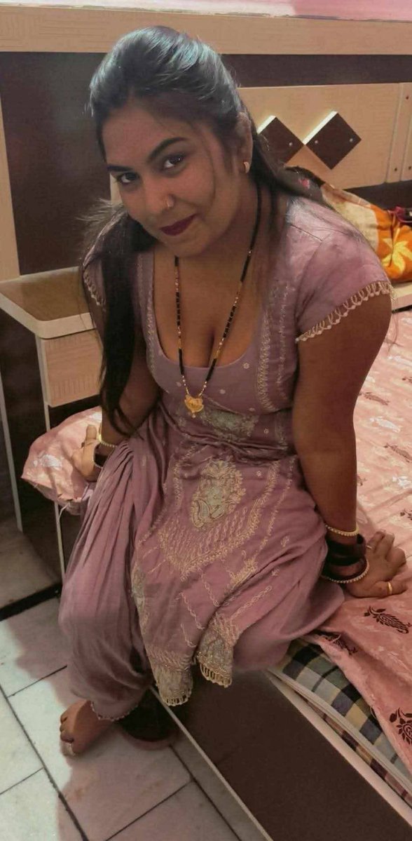 रात भर रंडी बनने के बाद अब सुबह में
संस्कारी बन जाएगी ममता मिश्रा
<a href="/mamta52764688/">mamta mishra</a>