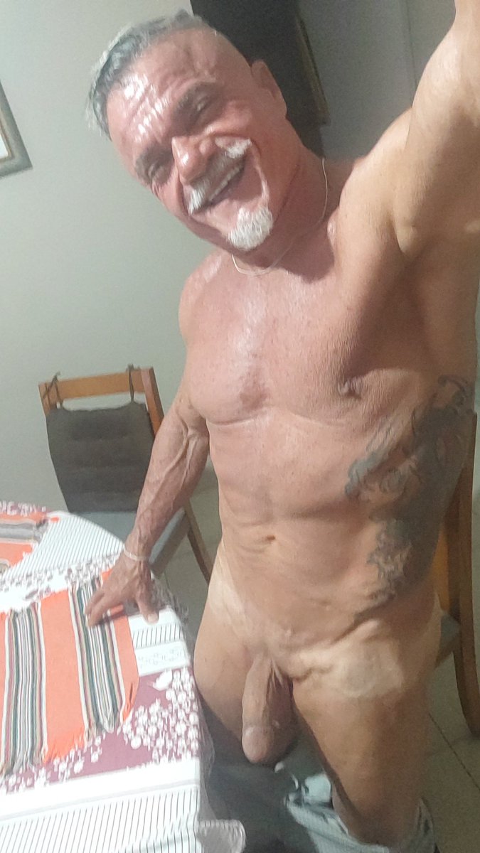 chicosincro's tweet photo. @OmarVideoX726 Lindão do caralho lindo, macho gostoso demais lindão sexy https://t.co/BWmmdN8EjO