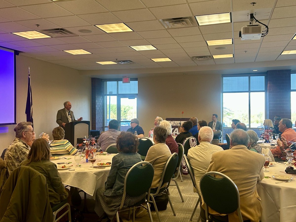 Tim Kaine tweet media