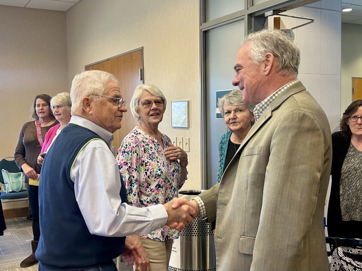 Tim Kaine tweet media