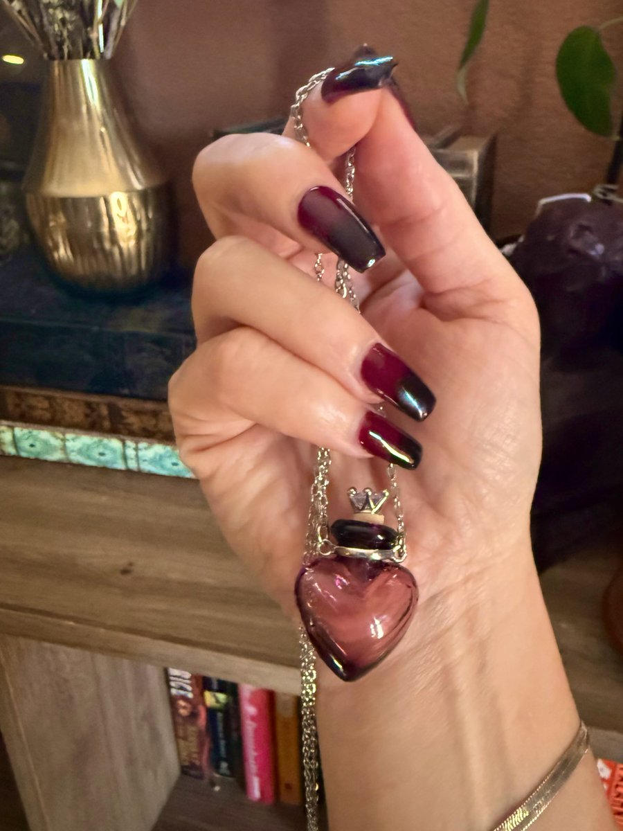 𝓢𝓱𝓮𝓻𝔂𝓵𝔂𝓷𝓷 🥀 tweet media