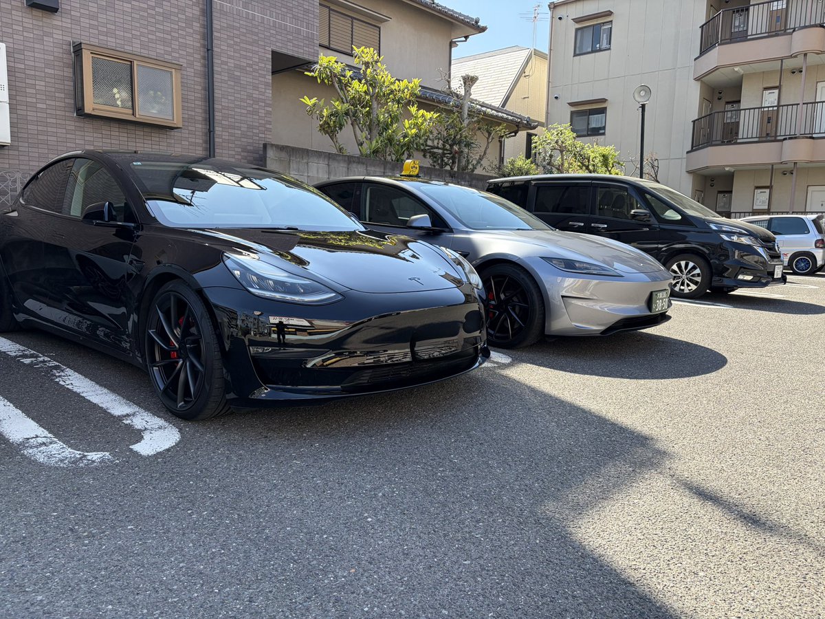 Model3_'s tweet photo. これから営業車のヘッドライト交換後、プロテクション再施工でカーメイクアートプロさんへ行ってきます🚗 https://t.co/EiatSTWIWT