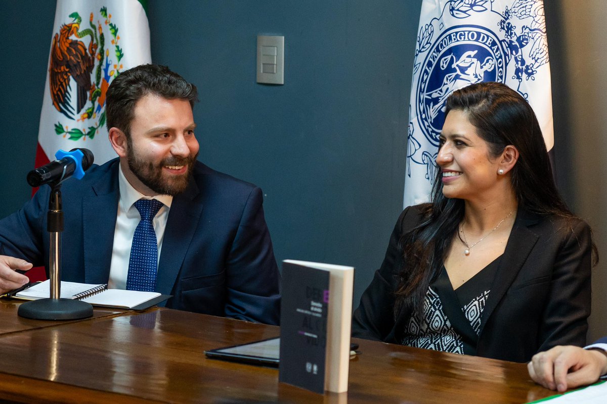 lauraenriquezr's tweet photo. Participé en la presentación del libro “Derecho al olvido: análisis crítico y alcances” de Eduardo Kanahuati, organizada por la Comisión de Privacidad y PDP de @INCAM_Abogados.

Una obra clave para entender los retos de la era digital, donde nuestra huella difícilmente desaparece https://t.co/Em7oOL82Ef