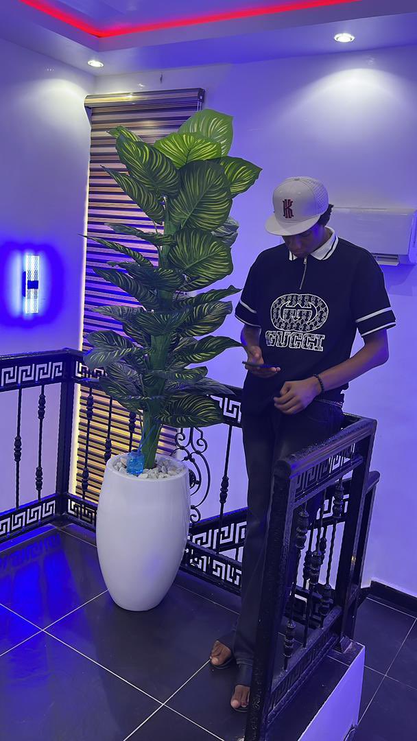 GUY LIKE VANNI tweet media