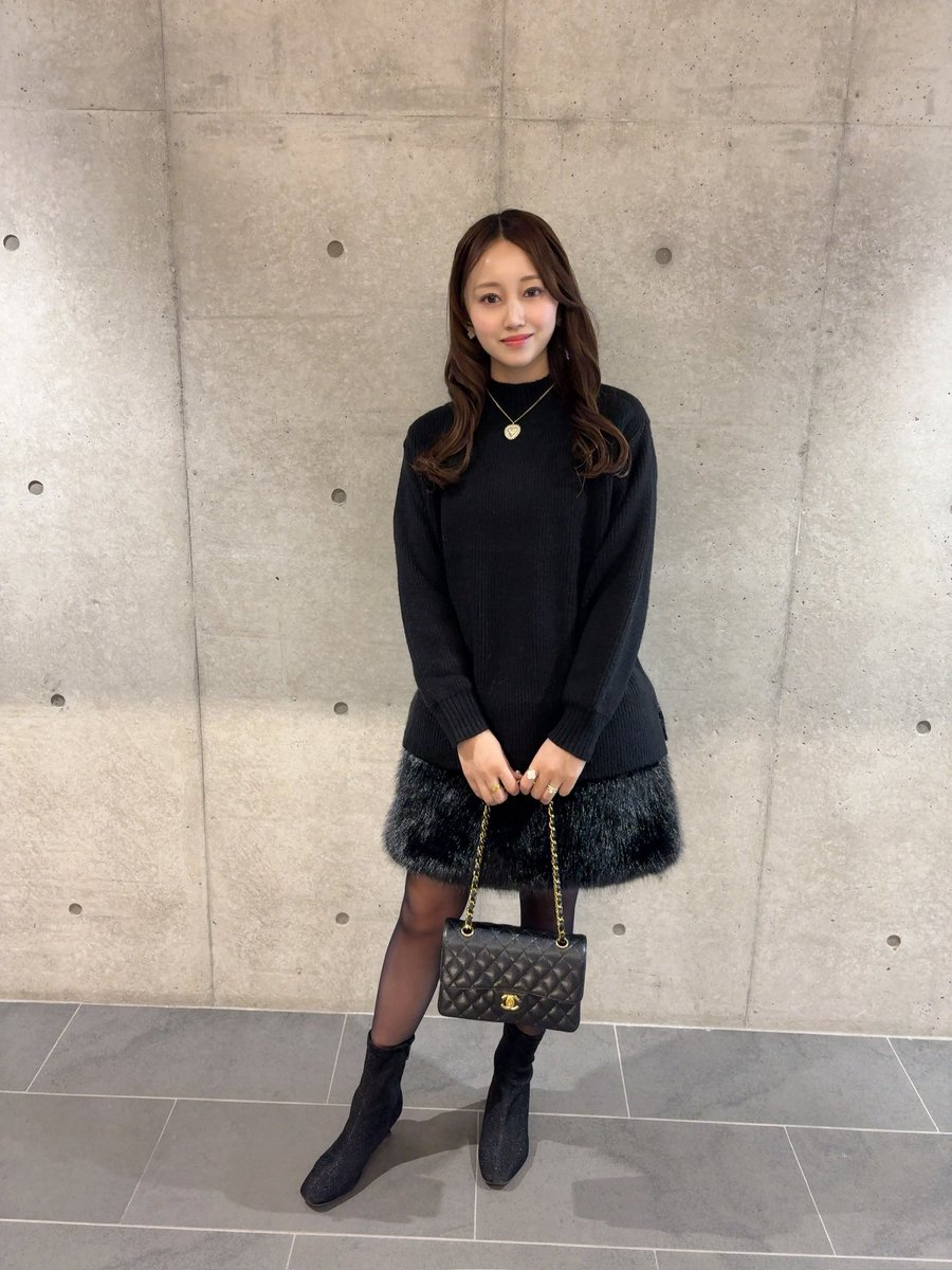g_c1f's tweet photo. このニットワンピお気に入りだった🫶💗でも春夏のお洋服が1番好きだから暖かくなるのがとっても嬉しい♡︎ https://t.co/6Sk4uasqOD