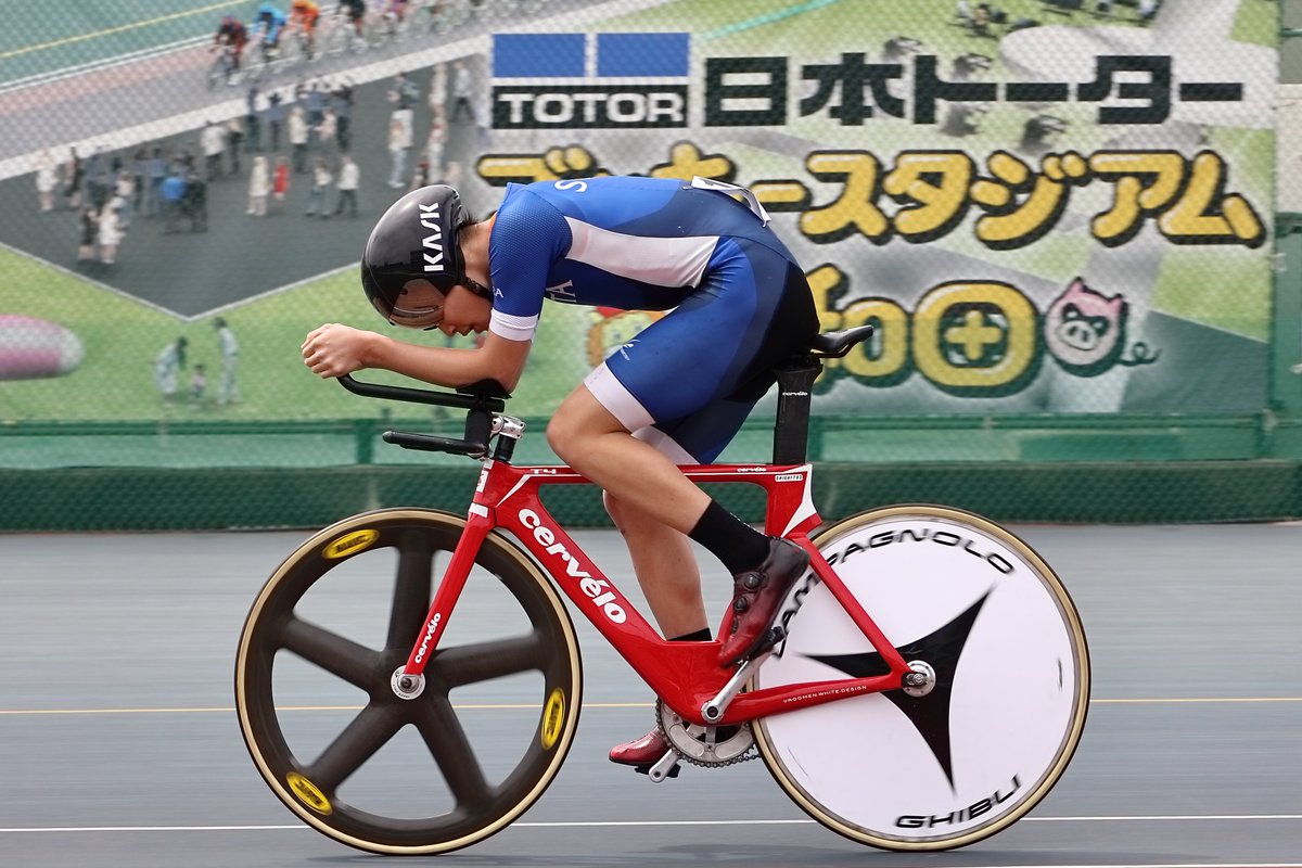 あきひこ tweet media