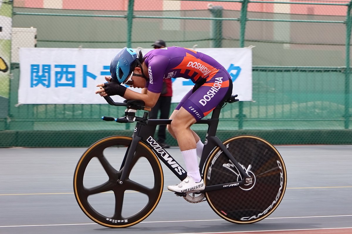 あきひこ tweet media