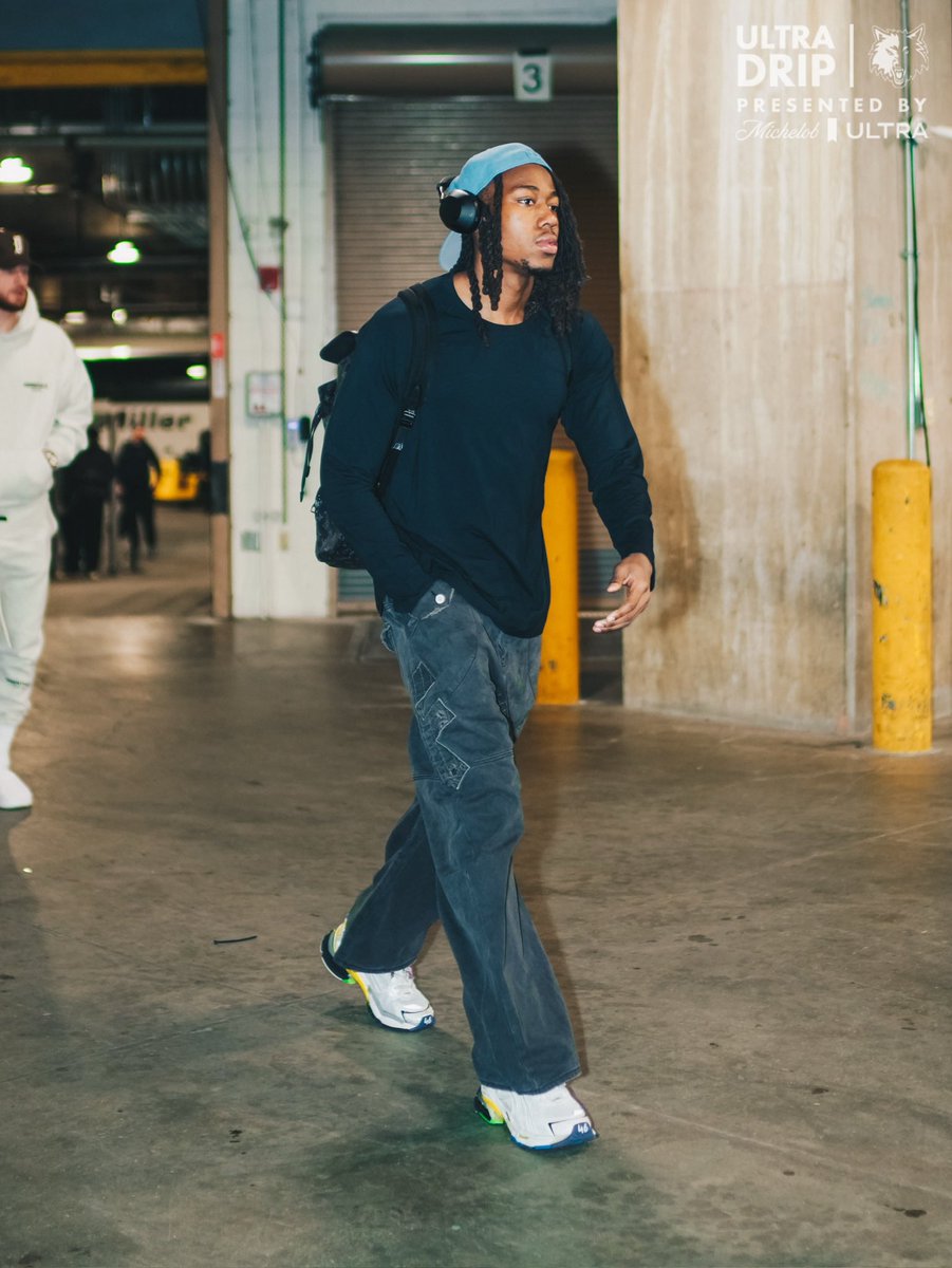 ᴀʏᴏᴍᴜꜱᴇ tweet media