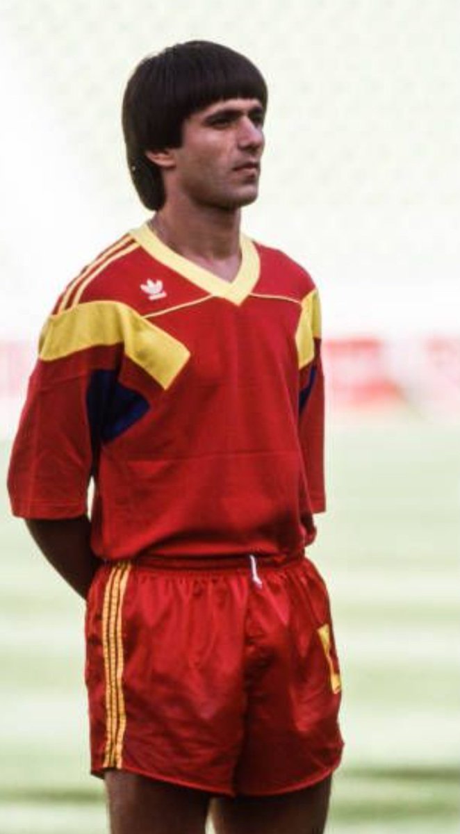 FÚTBOL RETRO ⚽️ tweet media