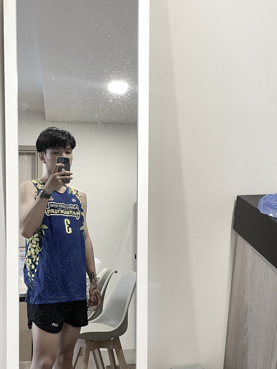 Antoniefinalboss tweet media