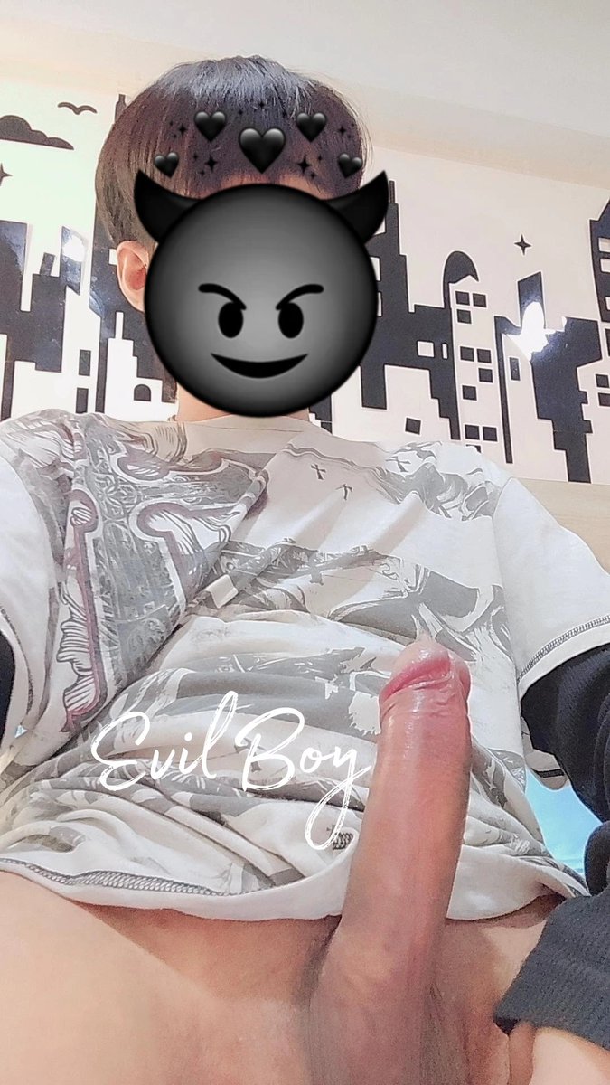 EvilBoy_Viii tweet media
