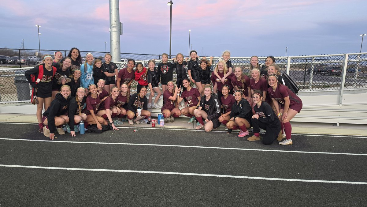 HaysLadySoccer's tweet photo. VICTORY!!!!! Your Lady Indians come out on top vs Dodge City 2-0. Good work tonight ladies!! 

Goals:
Annie Humphrey 44th minute 
Kori Roe 57th minute https://t.co/sJtaoNZ6oZ