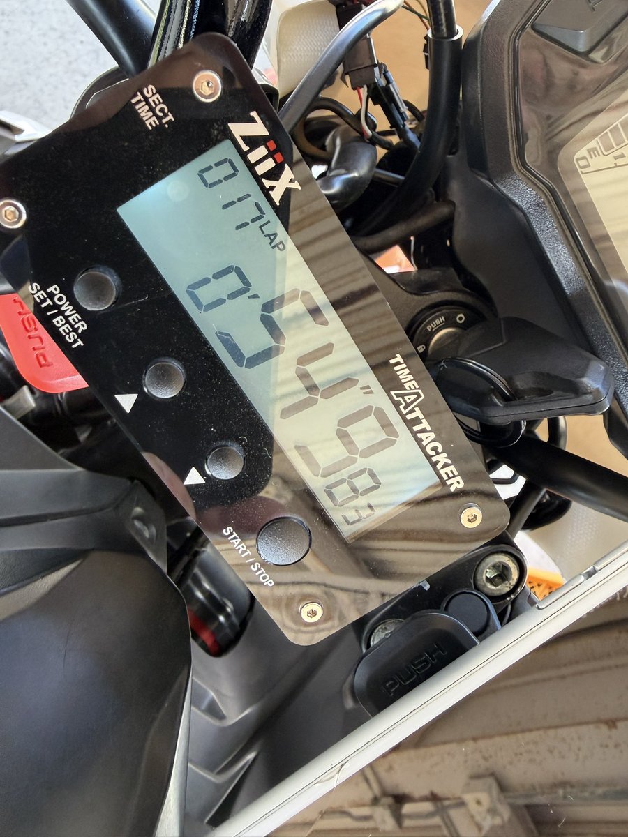 コージー 54 tweet media