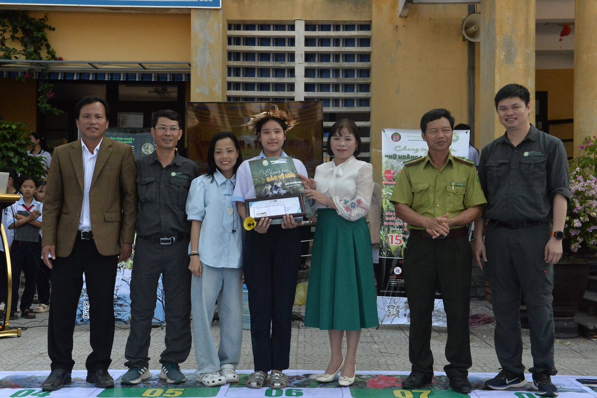 ctnc2019's tweet photo. 🌿 EDUCATIONAL CAMPAIGNS TOUR: “PROTECT WILDLIFE, PRESERVE THE GREEN OF BAC HAI VAN” 🦋

From late March to early April 2026, an inspiring journey of environmental education reached nearly 2,000 students across Lang Co, Loc Thuy, and Loc Tien secondary schools. Through the vibrant Golden Bell Challenge, 301 outstanding contestants stepped into an exciting “learn through play” experience—exploring wildlife protection laws, biodiversity values, and the importance of preserving a green, clean environment.

✨ More than just a competition, the program empowered students to become young ambassadors for nature, spreading awareness and love for wildlife within their communities.

🔥 With energy, enthusiasm, and knowledge on full display, three exceptional students proudly rang the Golden Bell:
• Mai Thai Tran (Class 8/2, Lang Co Secondary School)
• Dang La Thanh Hang (Class 8/1, Loc Thuy Secondary School)
• Bui Thuy Thanh Giang (Class 8/5, Loc Tien Secondary School)

💚 Beyond the competition, 1,000 notebooks carrying conservation messages were gifted to students in need—supporting education while nurturing dreams and environmental responsibility.

Together, we reaffirm: protecting wildlife and preserving Bac Hai Van’s green future is a shared mission—led not only by today’s leaders, but by the next generation. 🌏

#ProtectWildlife #BiodiversityConservation #EnvironmentalEducation #YouthForNature #GreenVietnam #BacHaiVan #Sustainability #ClimateAction #CTNC