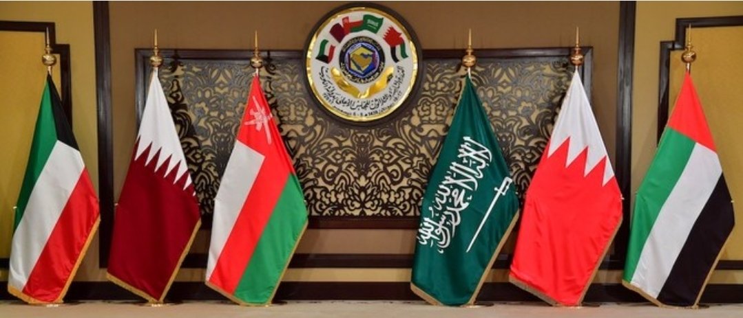 ihsanbuhulaiga's tweet photo. حفظ الله وطننا الغالي بحفظه من كل طامع ومتربص.
لله الحمد والشكر من قبل ومن بعد.
لنتذكر أن "قوم تعاونوا ما ذلوا."، في هذه الحرب الطاحنة ثبت أن السعودية هي العمق والملاذ، وأن مجلس التعاون هو تكامل ومصير واحد وهو حصن لأهله.
خلال اسبوعين علينا تقويتهِ وتعزيز توافقه واتفاقاته، ولعل هذا هو الدرس المستفاد الأبرز من هذه التجربة العاصفة.