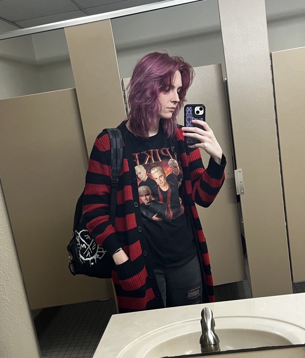 vampiresbyte's tweet image. i'm late but i wanted to join
#phmselfieday #phmsd