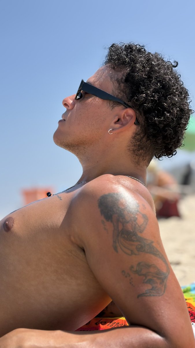 moraes_vncs's tweet photo. DIA PERFEITO 🌊☀️

#fyp #ferias #praia https://t.co/JzPNUJvo5C