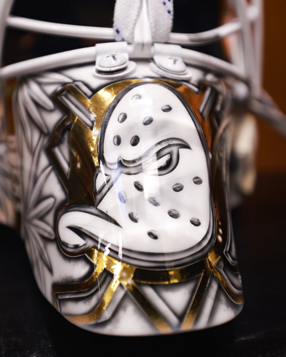 x - Anaheim Ducks tweet media