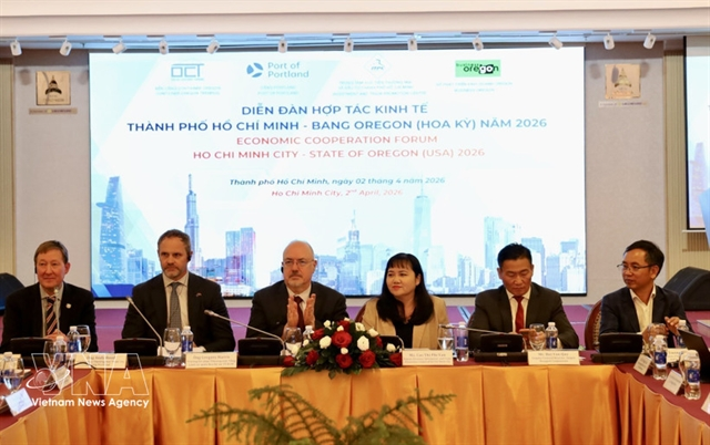 AUSAVINA2's tweet photo. HCM City🇻🇳and Oregon🇺🇸are eyeing stronger logistics and supply chain ties to boost bilateral trade, highlighted at the Economic Cooperation Forum (April 2nd, 2026)
With the US as Viet Nam’s top export market, both sides see big opportunities in ports, infrastructure, and trade https://t.co/iQpvgmI9lO