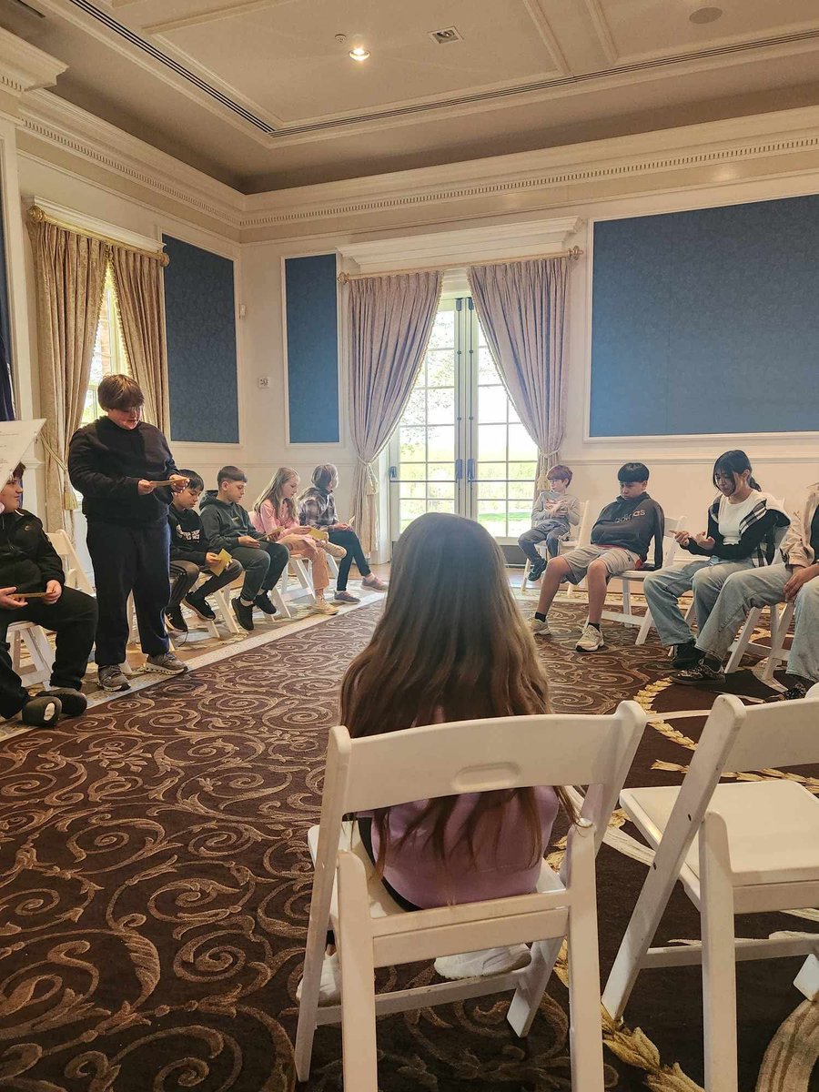 brock_road's tweet image. Second day back from spring break and 5th grade was already making history 😄🇺🇸

A trip to @JMMontpelier = premier hands on, engaging learning beyond the classroom! #FieldTripFun  @SpotsySchools