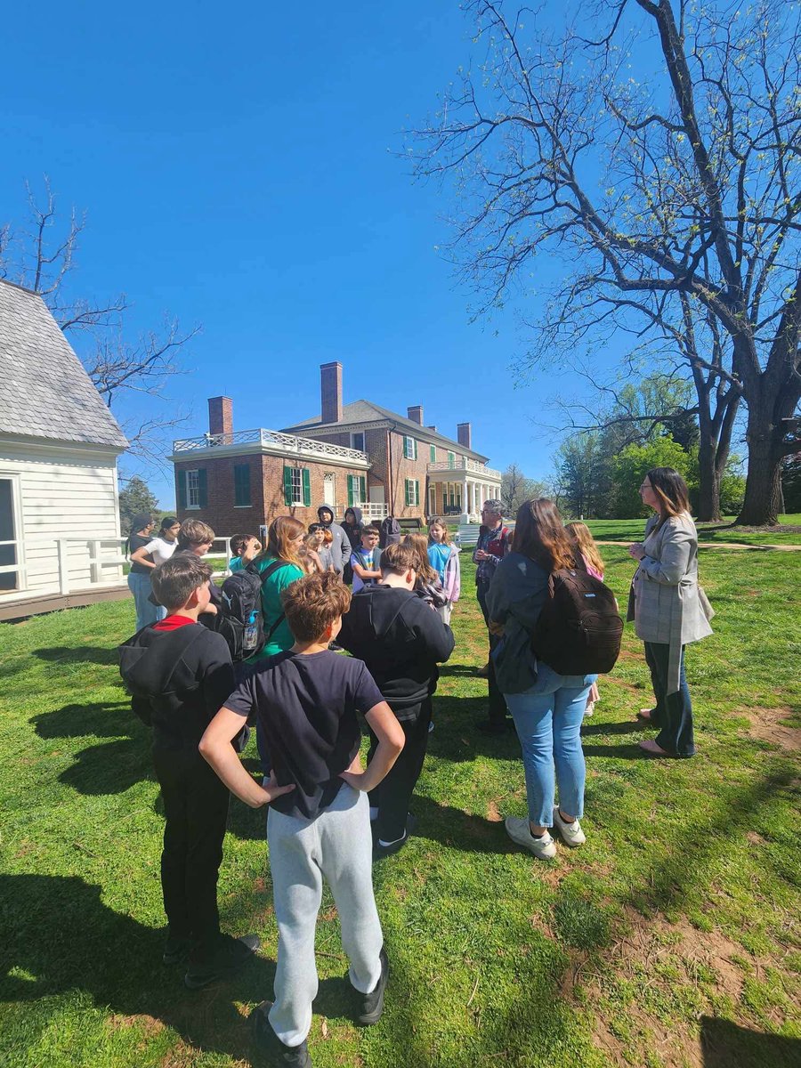 brock_road's tweet image. Second day back from spring break and 5th grade was already making history 😄🇺🇸

A trip to @JMMontpelier = premier hands on, engaging learning beyond the classroom! #FieldTripFun  @SpotsySchools
