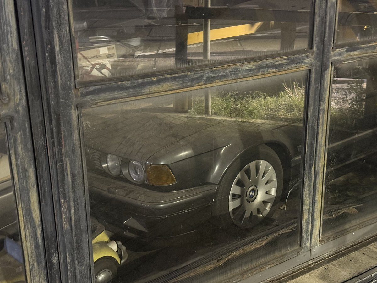 みさき tweet media