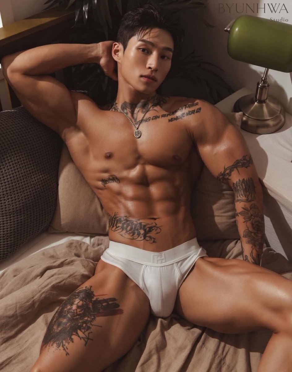 Stan Base tweet media