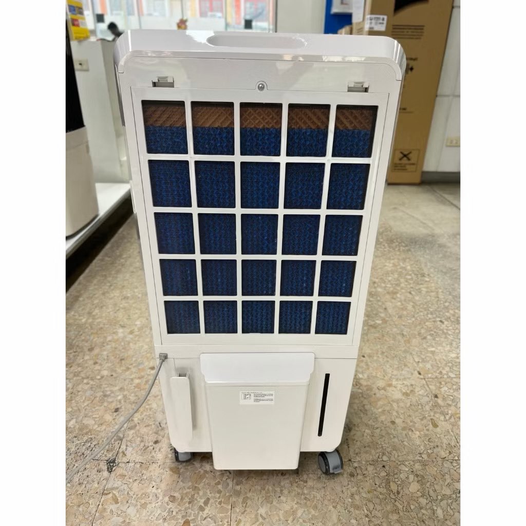 jjsucha1's tweet photo. HATARI พัดลมไอเย็น ขนาด 42 ลิตร รุ่น AC GIANT ฮาตาริ AIR COOLING FAN

📍 https://t.co/VAerQGzUgj

#พัดลมไอเย็น https://t.co/Zm4UyWQmYg
