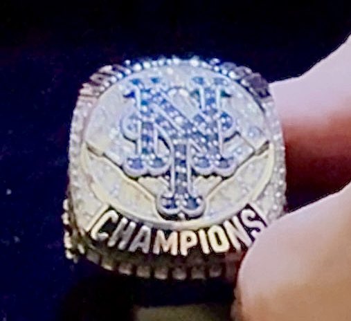 TerryCollins_10's tweet image. Our new show is now available with @AlbaneseLaura on the latest Mets analysis, a funny food review and we get to see some of the TC archives! Watch it on Spotify or YouTube: youtu.be/Vl0uyASA2jc?si…

#lgm #t2t #lauraalbanese