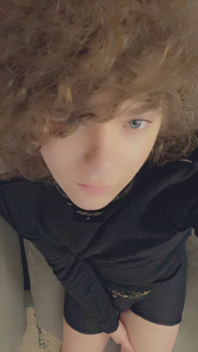 theGLOOP 🔞 tweet media