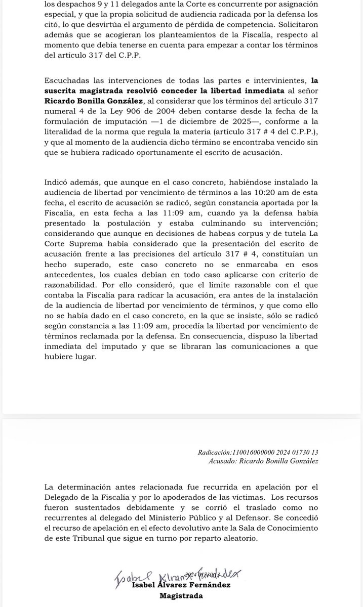 ⚖️ El Tribunal Superior de Bogotá ordenó la libertad inmediata del exministro Ricardo Bonilla González al concluir que los términos legales se vencieron sin acusación oportuna. 🔽🔽 
acortar.link/A2q6vS
