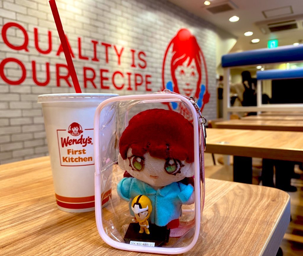 ウェンディーズはよく行く。ミハルに似てるから（それだけ）。バーキン派。アボカドワッパーにチーズ追加のオールヘビーの者。