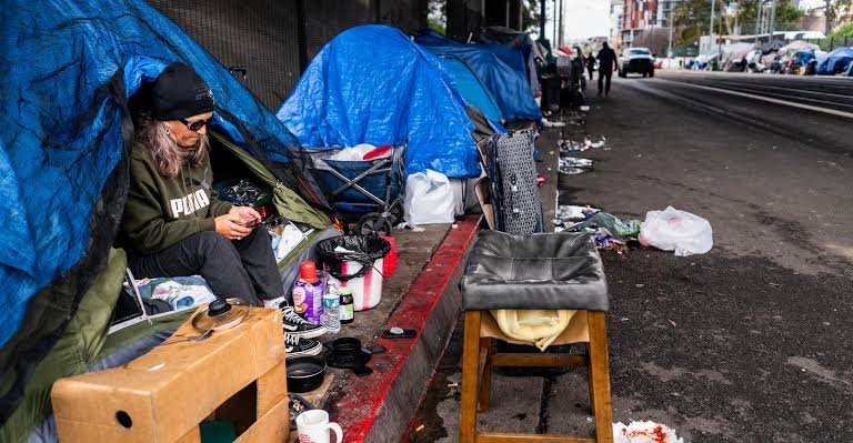 UNCLE_JOHNNY_FAN_NUMBER1 tweet media