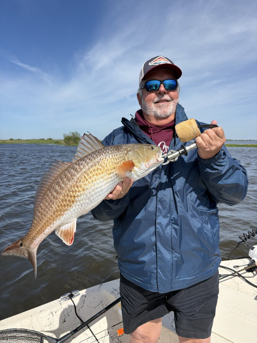 dufrenesguide's tweet photo. David Lynn and friends fished hard this am to get limits of reds and a few bonus fish. #MinnKota 
#Humminbird  
#Raptor
#Solix 
#OPTIMAbatteries
#BomberLures #PennFishing #BerkleyFishing
@MinnKota
@humminbird
#MajekBoats
#Spiderwire
#OPTIMABattery https://t.co/QyOgQveIYj
