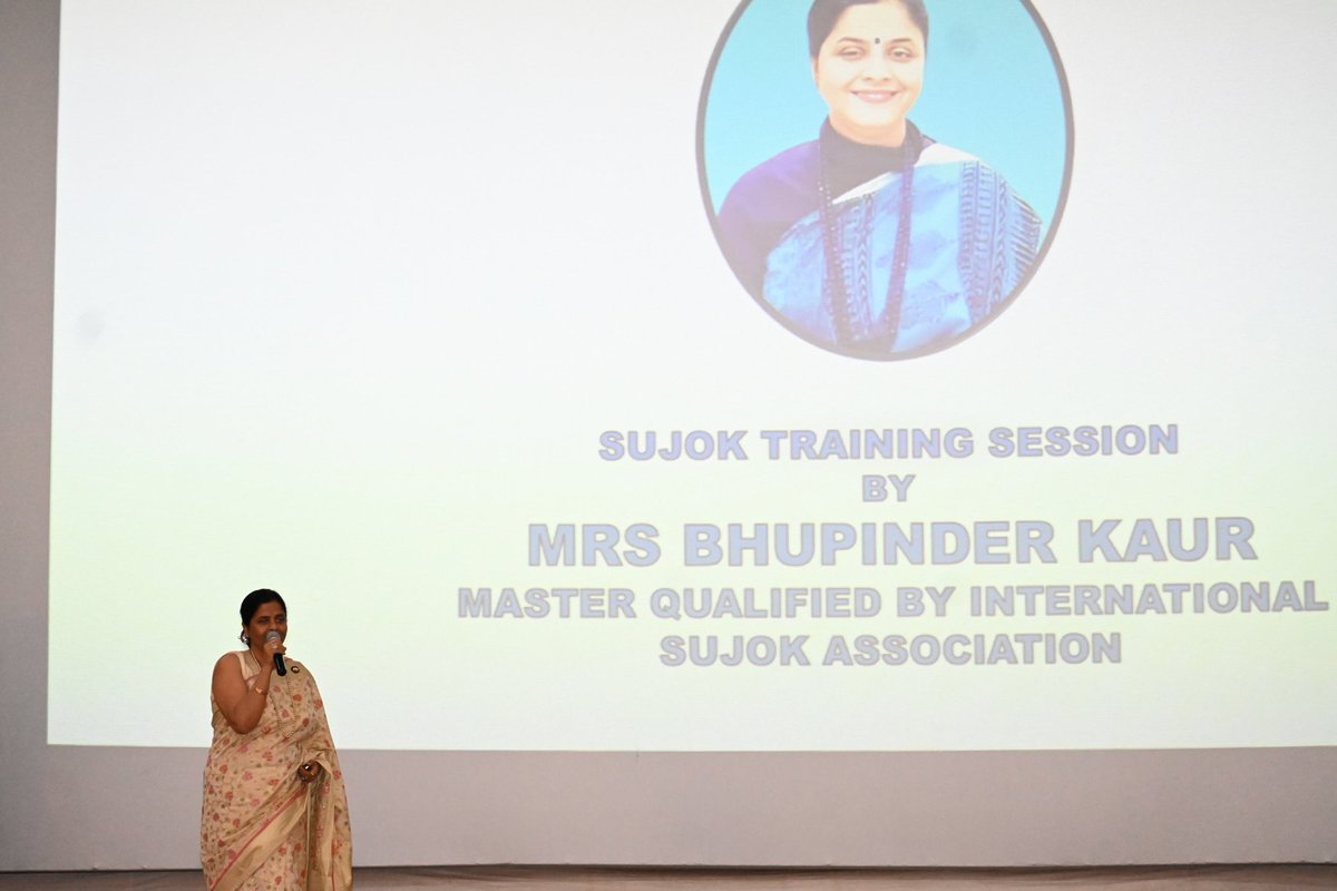 PRO Defence Lucknow tweet media