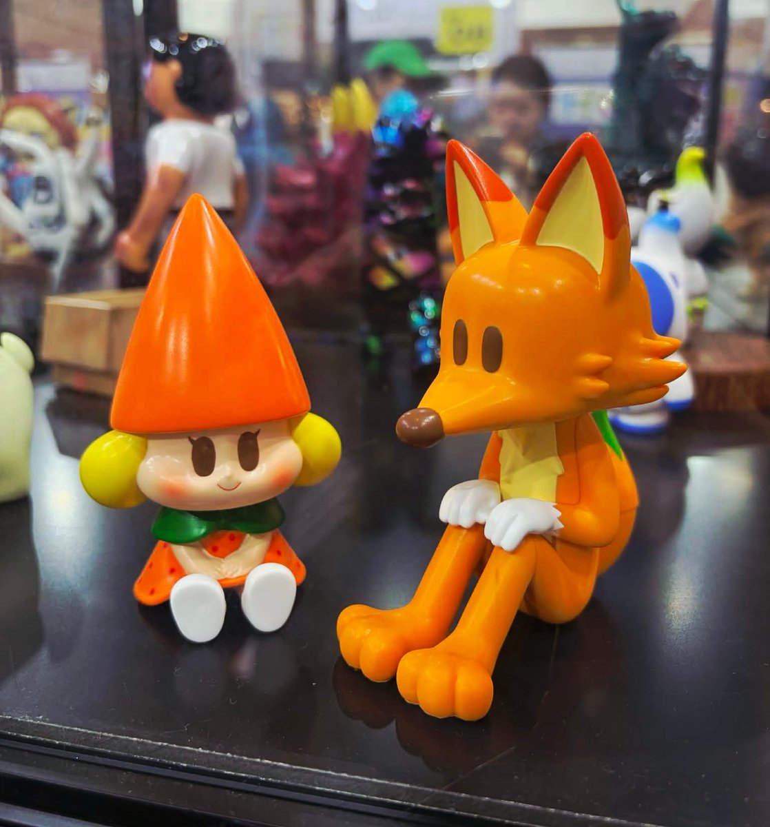 chorkungg's tweet photo. 🍊Before / After
ตอนแรกปั้นดินเบาเพื่อลองเทสสี
แล้วเอาไปเทียบรหัสแพนโทน
(น้องเวอร์แรกมุมิมากเอ็นดู)
#rinnyredmilo #redlovingwolf #arttoy https://t.co/21Y3oyJc2U