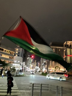 norikosasali's tweet image. パレスチナウォークの真似 in 渋谷 on 火曜日 第93回 4/7

イスラエルがパレスチナ人を死刑にできる法律を可決しアメリカの大統領がイラン人を「動物」と呼びイランを「石器時代に戻す」と言ったことの意味を噛みしめながら歩きました🫒
#FREEPALESTİNE #BDS