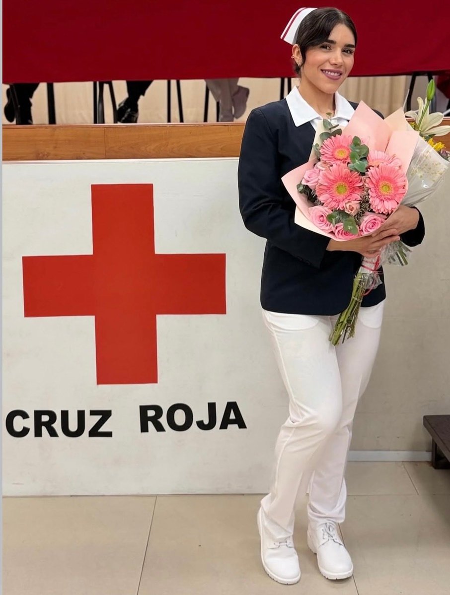 Con Uniforme/ Sin uniforme tweet media