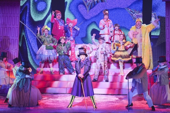 spice_stage's tweet photo. 【日生劇場にて東京公演開幕】

堂本光一「再出発できた」～3年ぶりに帰ってきた、ミュージカル『チャーリーとチョコレート工場』ゲネプロ＆開幕記念会見レポート

#チャーリーとチョコレート工場 #チャリチョコ
#堂本光一

https://t.co/Rpswejd3V3 https://t.co/Gjc3MZdgdh