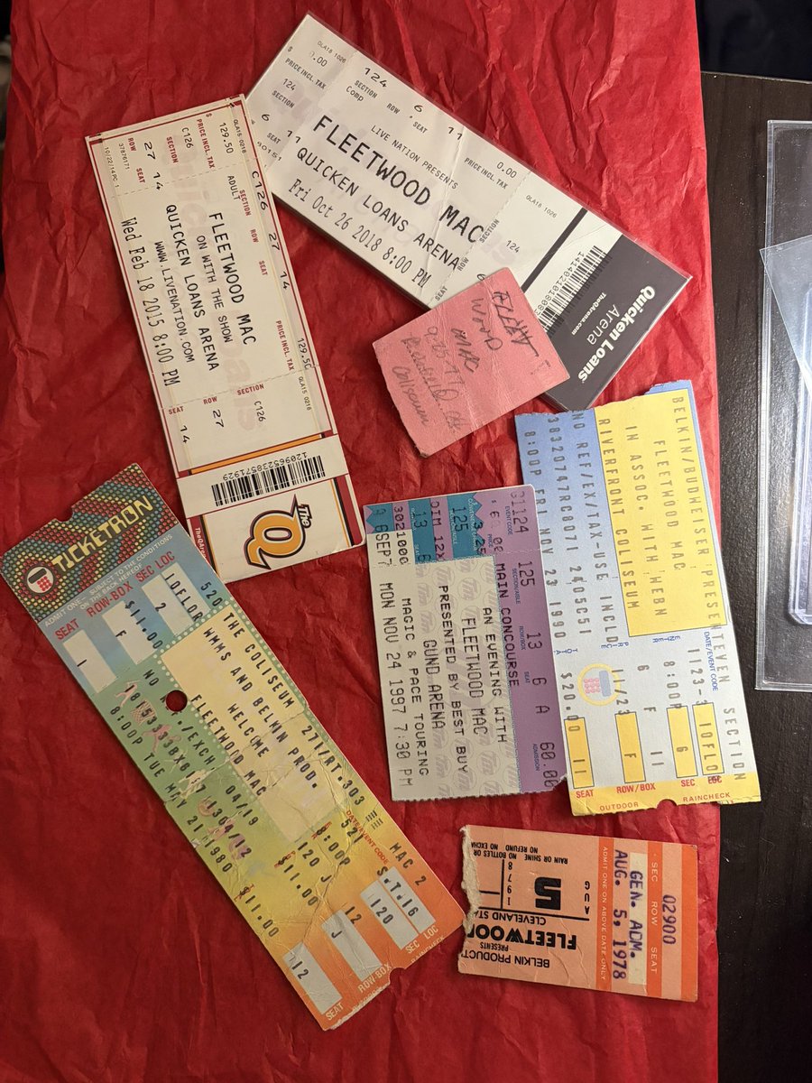 pizza king tweet media