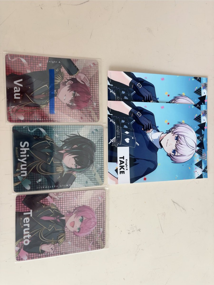 あやな tweet media