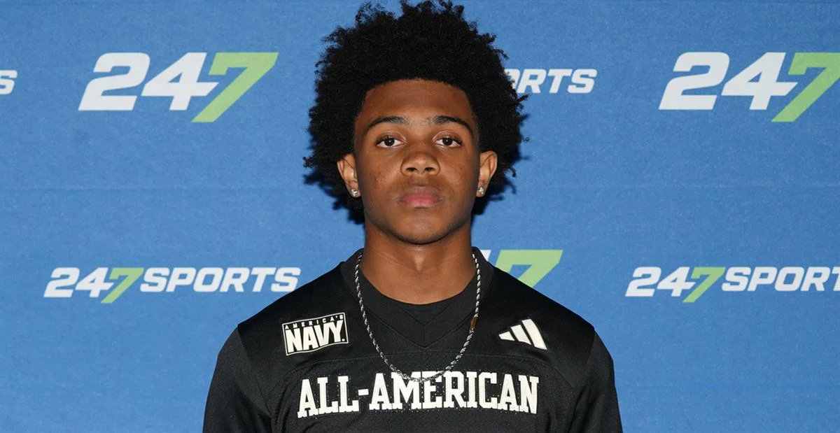 BriceMarich's tweet image. Orlando (Fla.) Lake Nona 2027 DB Charles Woodson Jr. (@2Charleswoodson) will be visiting #Michigan this weekend.

The elite defender holds over 20 offers in his recruitment and happens to be the son of former U-M Heisman Trophy winner @CharlesWoodson. 

247sports.com/player/charles…