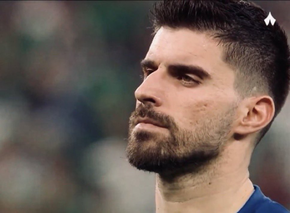 يوسف📊. tweet media