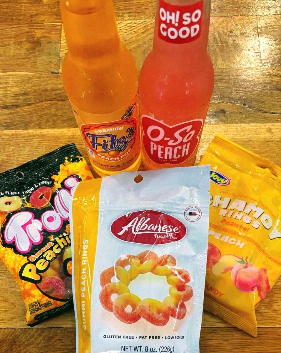 RocketFizz's tweet photo. Peach, please! Go ahead and treat yourself! 🍑

#rocketfizz #candy #peach #soda #peachy

📷: @rocketfizz_eurekasprings 

*product availability varies by franchise* https://t.co/oYmPwO3Cjx